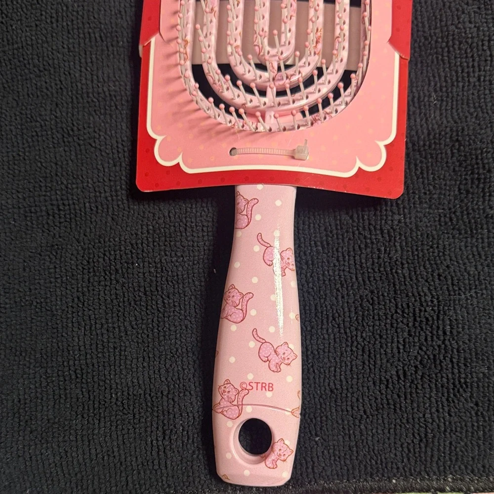 NEW Strawberry Shortcake Pink Detangler Brush